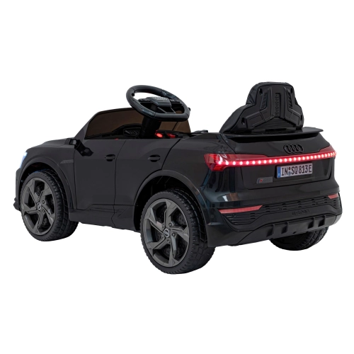 Autko na akumulator dla dzieci Audi SQ8 Czarny BRD-2168.CZ